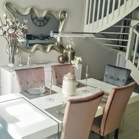 Air-conditionned Villa, 5 Min To The Park - Magical Homes, Paris Magny-le-Hongre